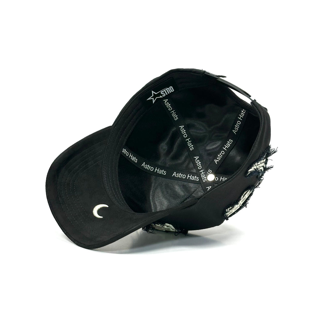 ᚦᚺᛖ ᛗᛟᛟᚾ