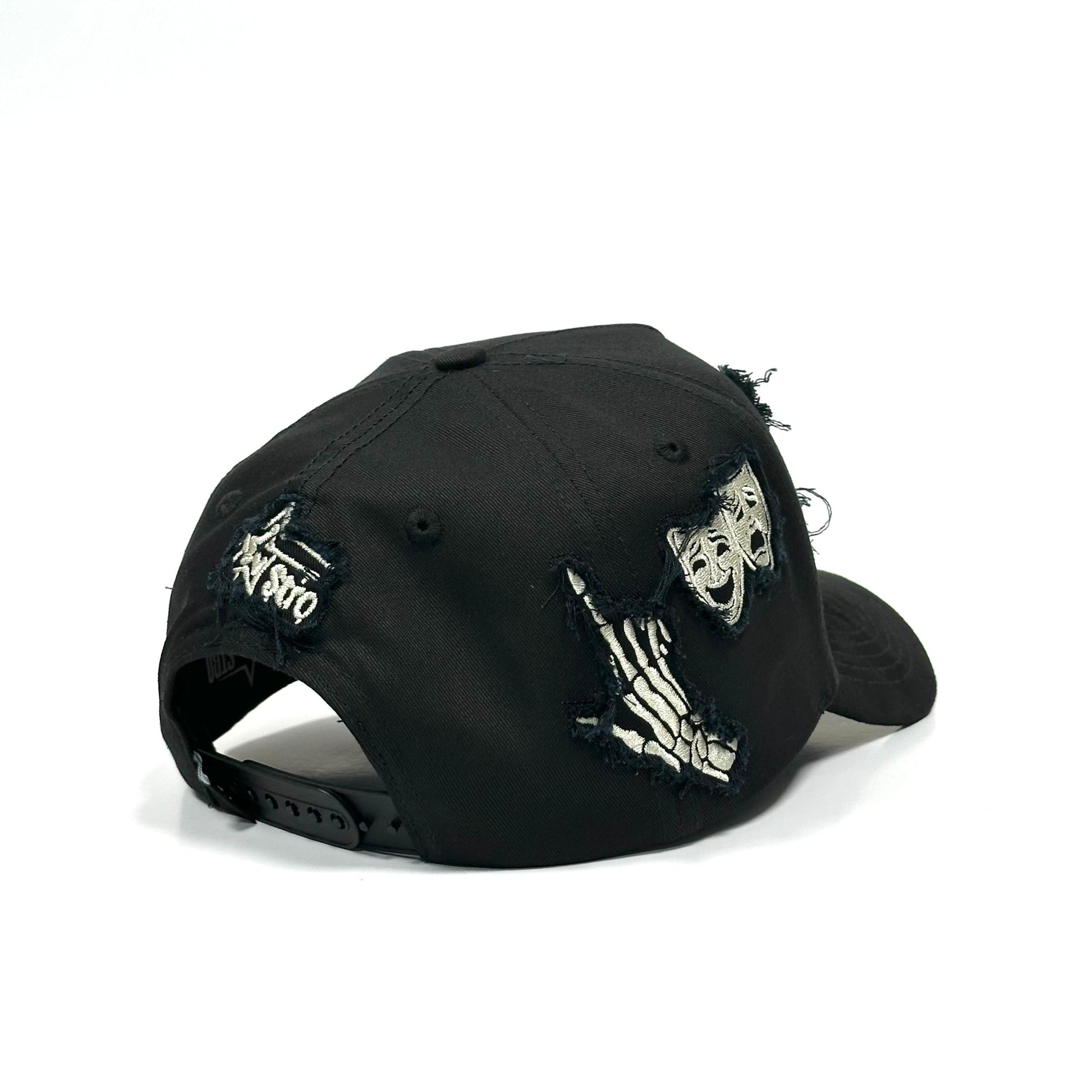 ᚦᚺᛖ ᛗᛟᛟᚾ